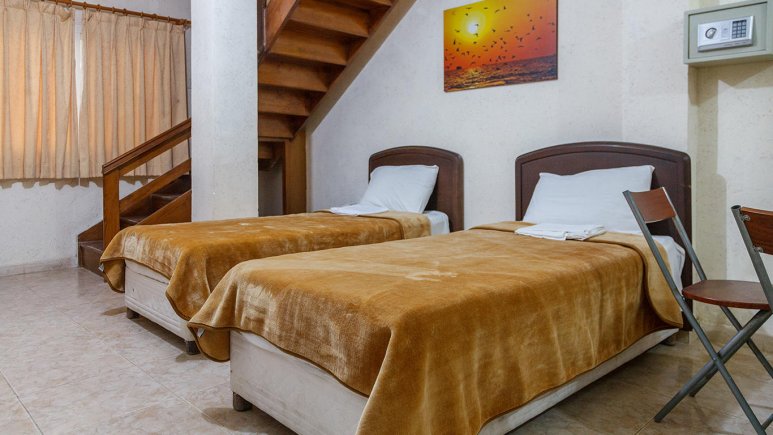سوئیت یک خوابه هتل ساحل طلایی قشم